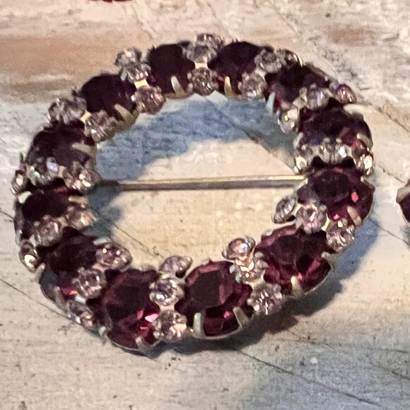 Vintage 50-60s Flower Wreath Brooch Amethyst Clear Rhinestones, Clip-on Earrings - Picture 5 of 5